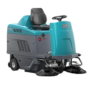 Tennant S780 – kompaktowa zamiatarka bateryjna